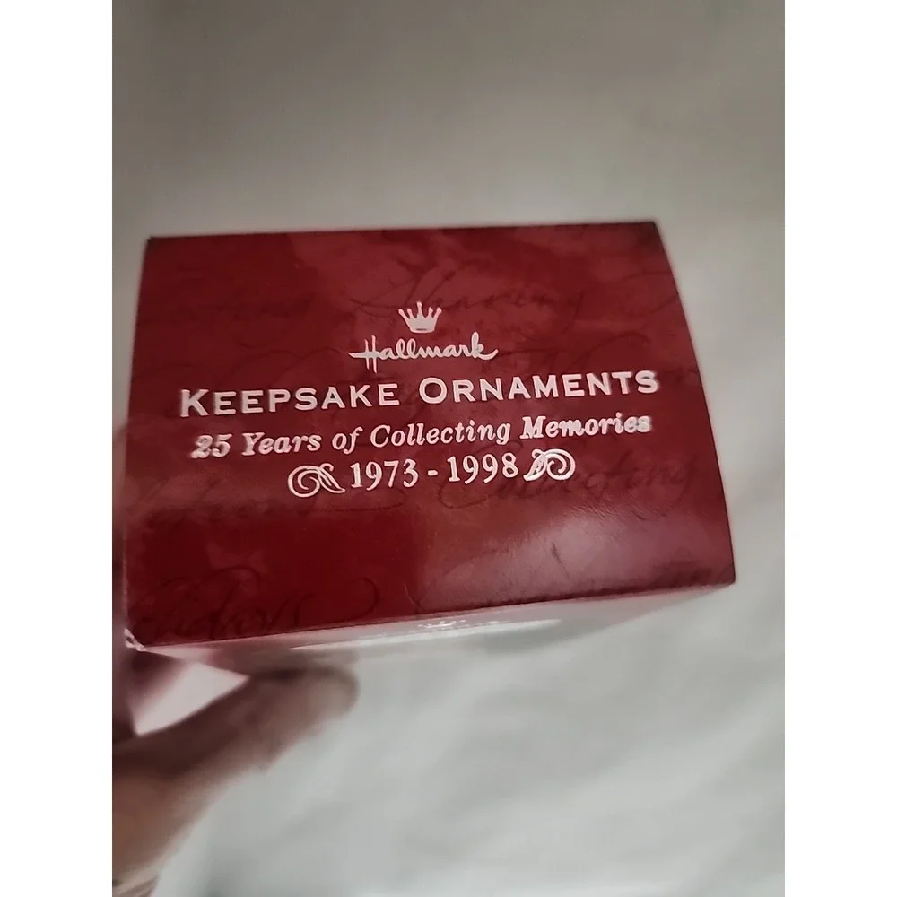 Hallmark Keepsake Ornament 1998 Mop Top Wendy Madame‎ Alexander Series QXI6353